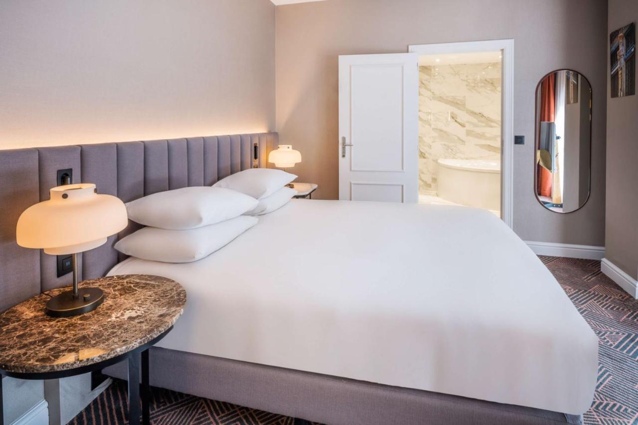 Hilton Grand Place Hotel Bruxelas