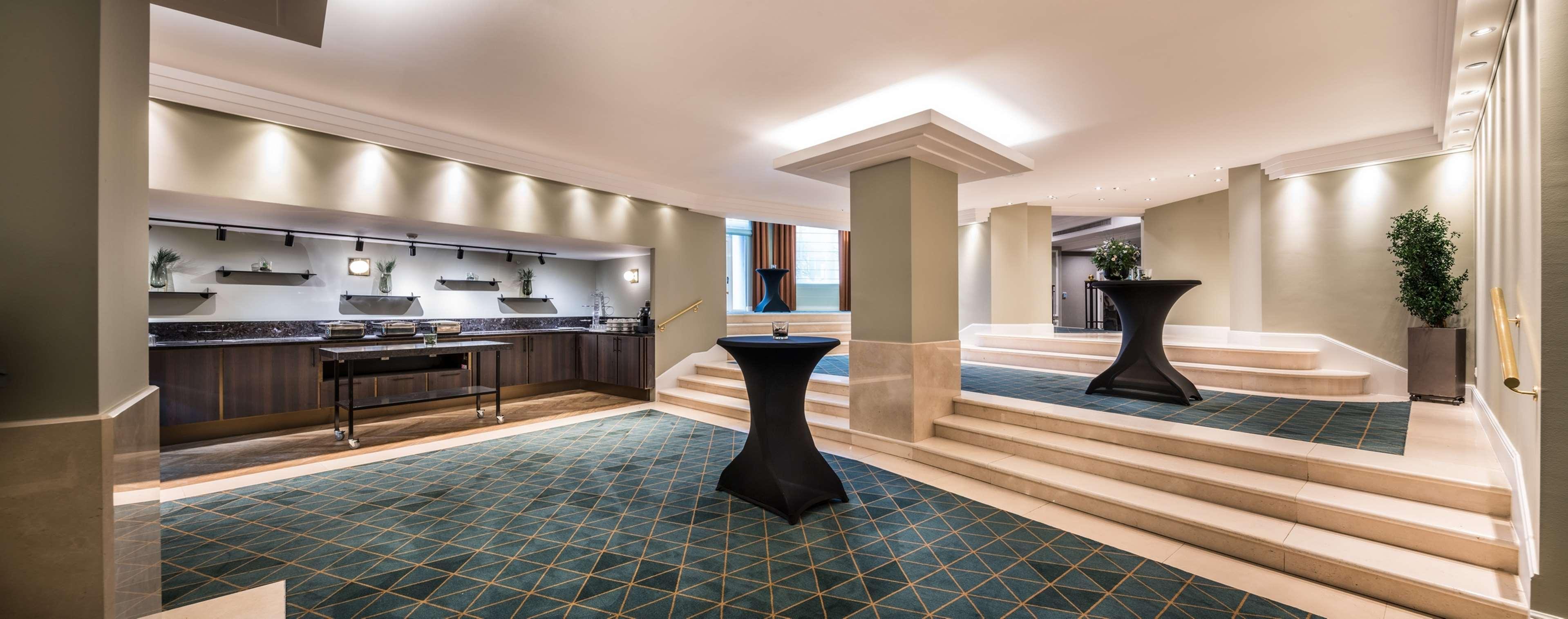 Hotel Hilton Grand Place 4*